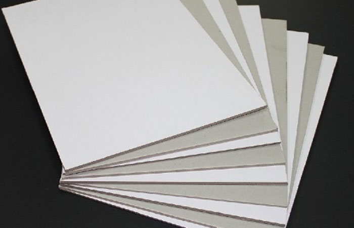 Giấy duplex có đa dạng định lượng và có những mẫu định lượng rất dày