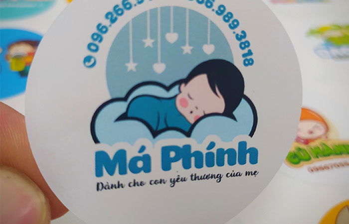 Chất liệu decal trắng sữa có bề mặt màu trắng